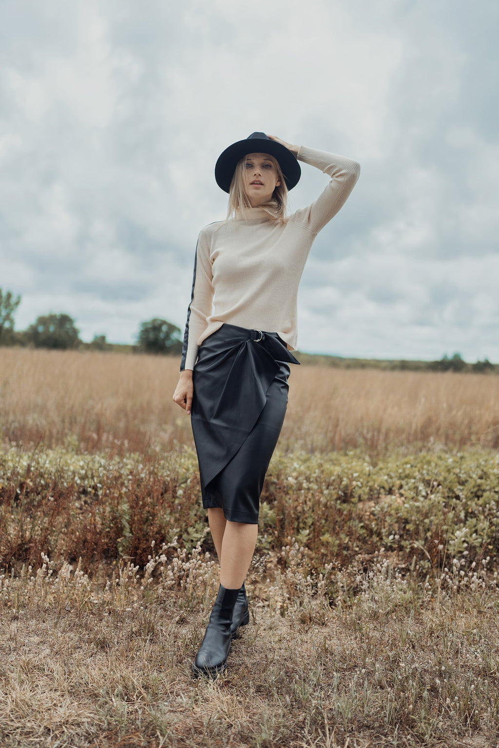 STRAIGHT LEATHER SKIRT WITH BUCKLE by profile-nyc