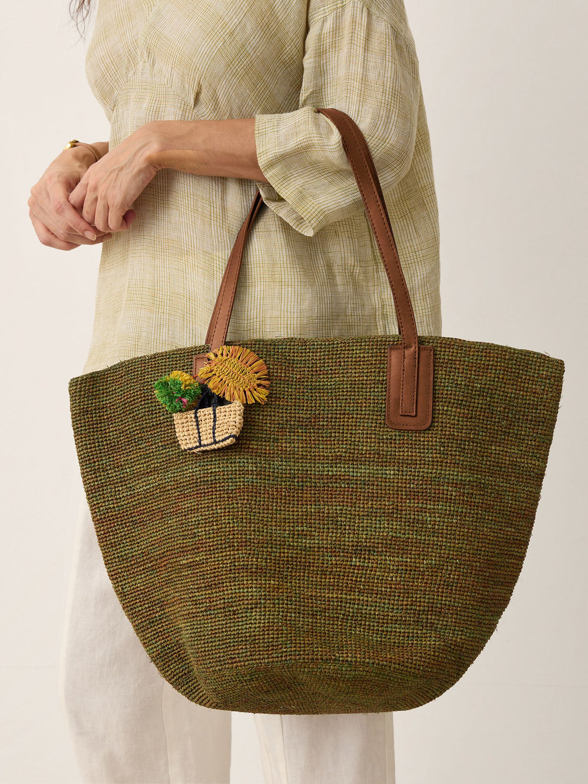 Handwoven Raffia Tote Bag With Leather Handles by LINTICO