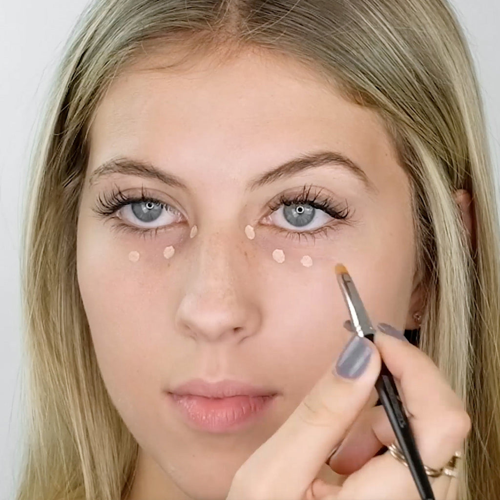 Concealer Brush by AmazingCosmetics