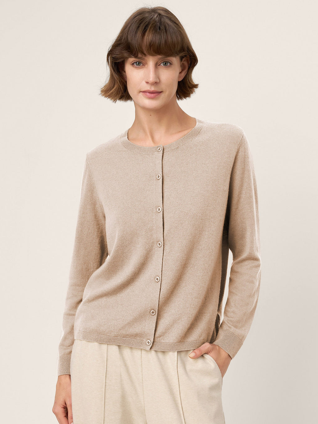 100% Extra-Fine Merino Wool Buttoned Knit Cardigan CAYLA by LINTICO