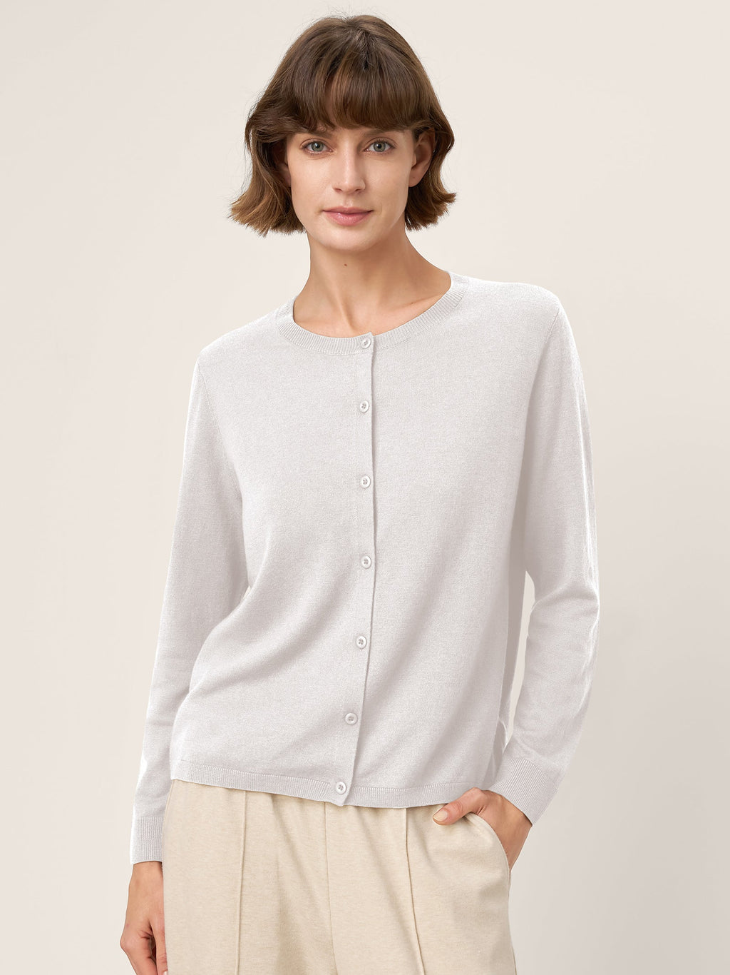 100% Extra-Fine Merino Wool Buttoned Knit Cardigan CAYLA by LINTICO
