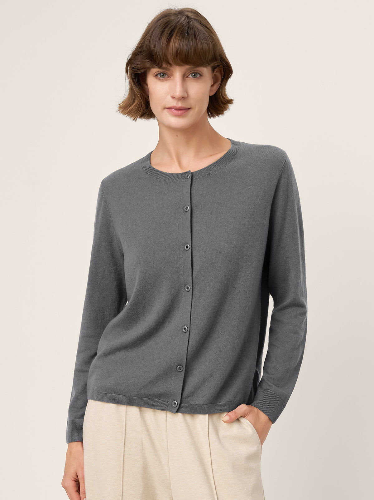100% Extra-Fine Merino Wool Buttoned Knit Cardigan CAYLA by LINTICO