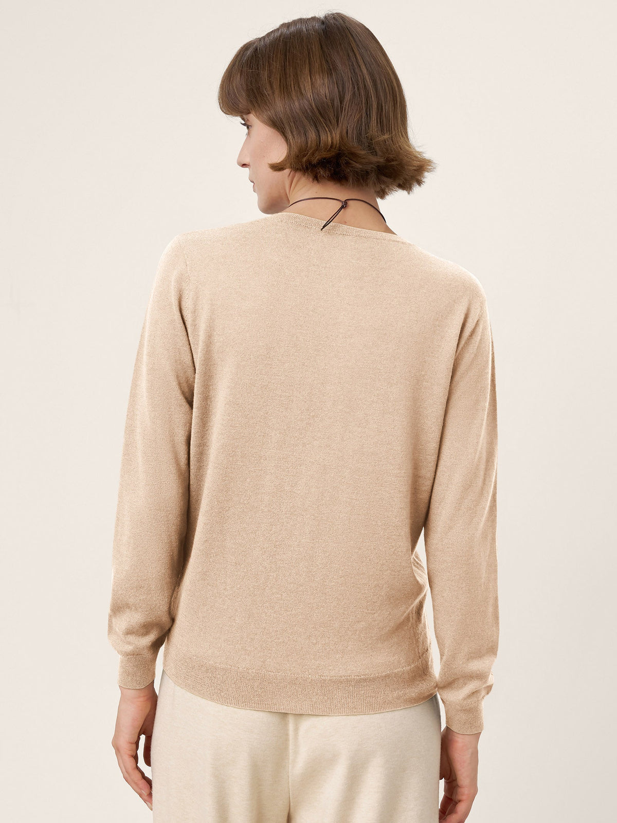 100% Extra-Fine Merino Wool Essential Crew Neck Knit Sweater BRIDGET by LINTICO