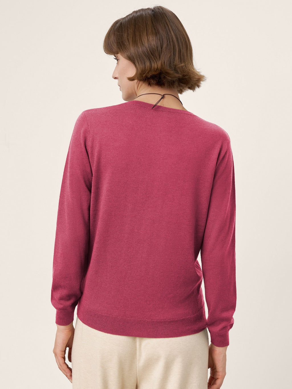 100% Extra-Fine Merino Wool Essential Crew Neck Knit Sweater BRIDGET by LINTICO