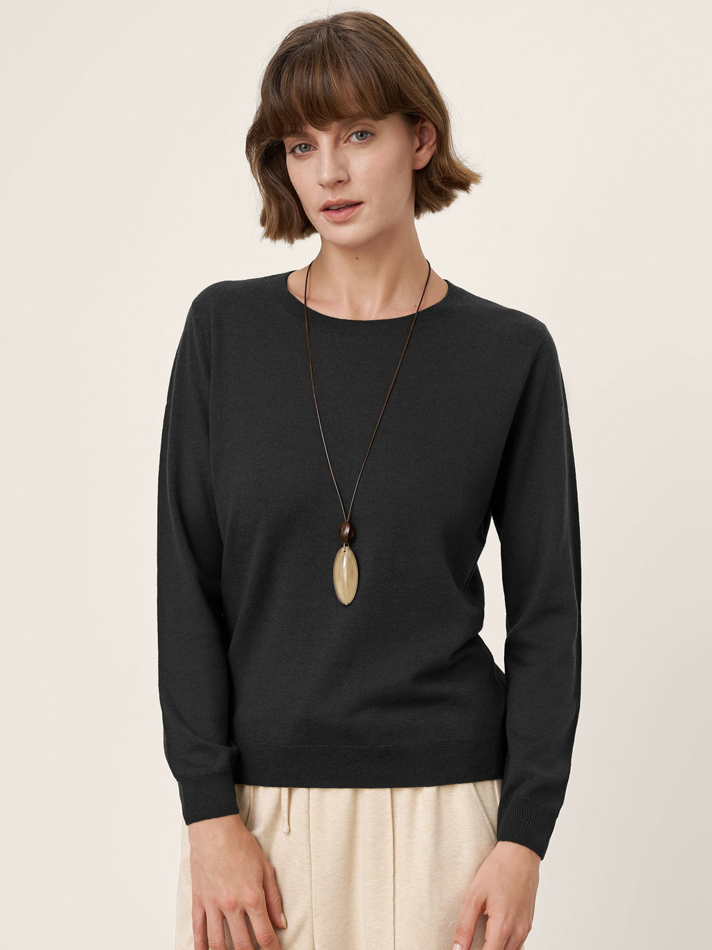 100% Extra-Fine Merino Wool Essential Crew Neck Knit Sweater BRIDGET by LINTICO