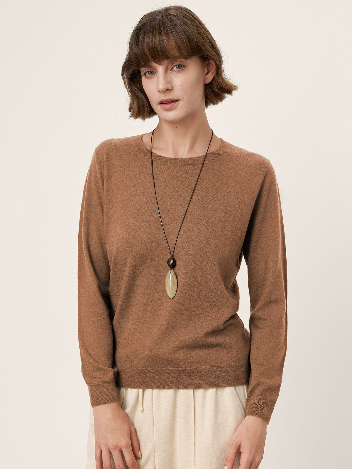 100% Extra-Fine Merino Wool Essential Crew Neck Knit Sweater BRIDGET by LINTICO