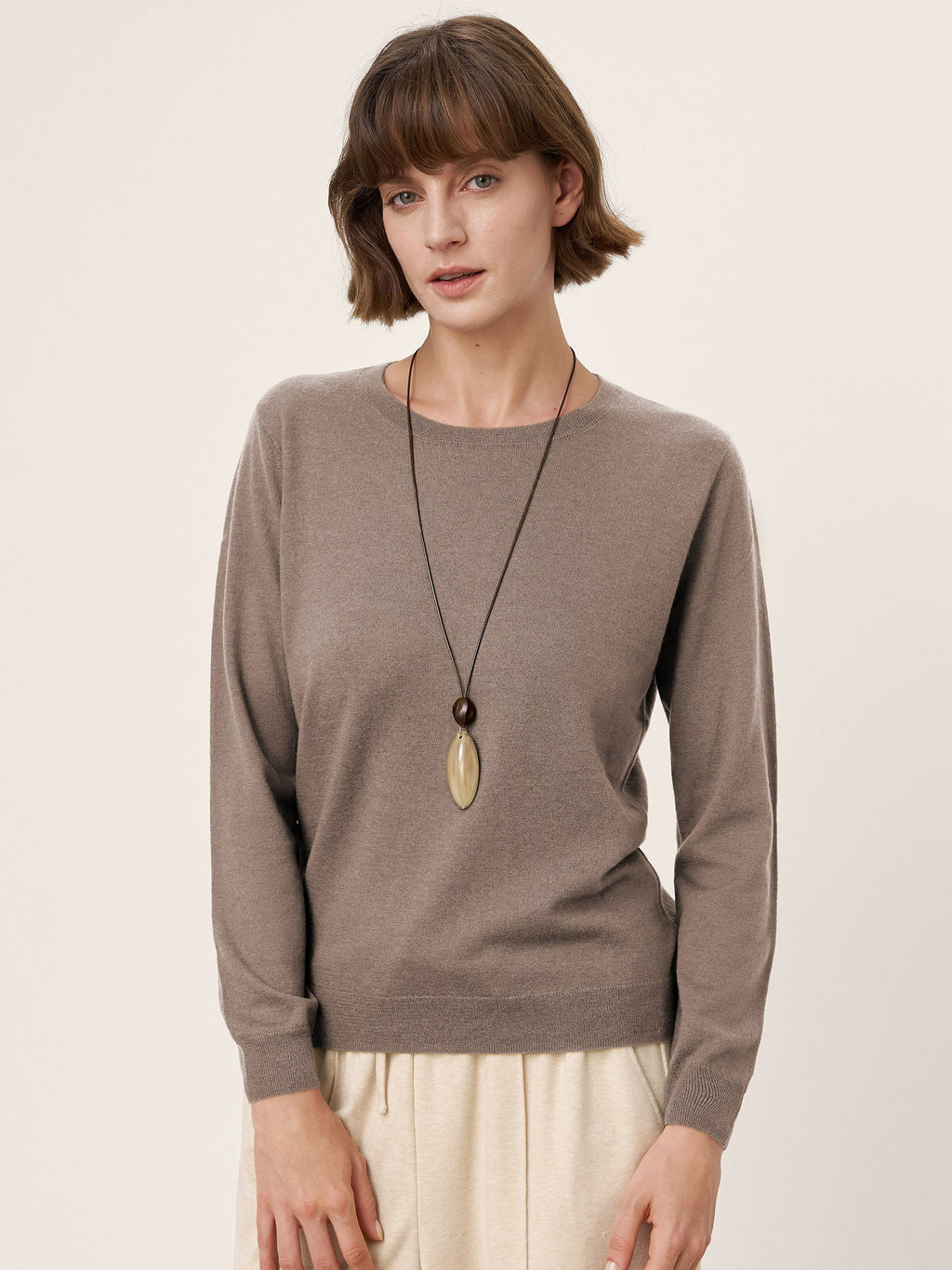 100% Extra-Fine Merino Wool Essential Crew Neck Knit Sweater BRIDGET by LINTICO