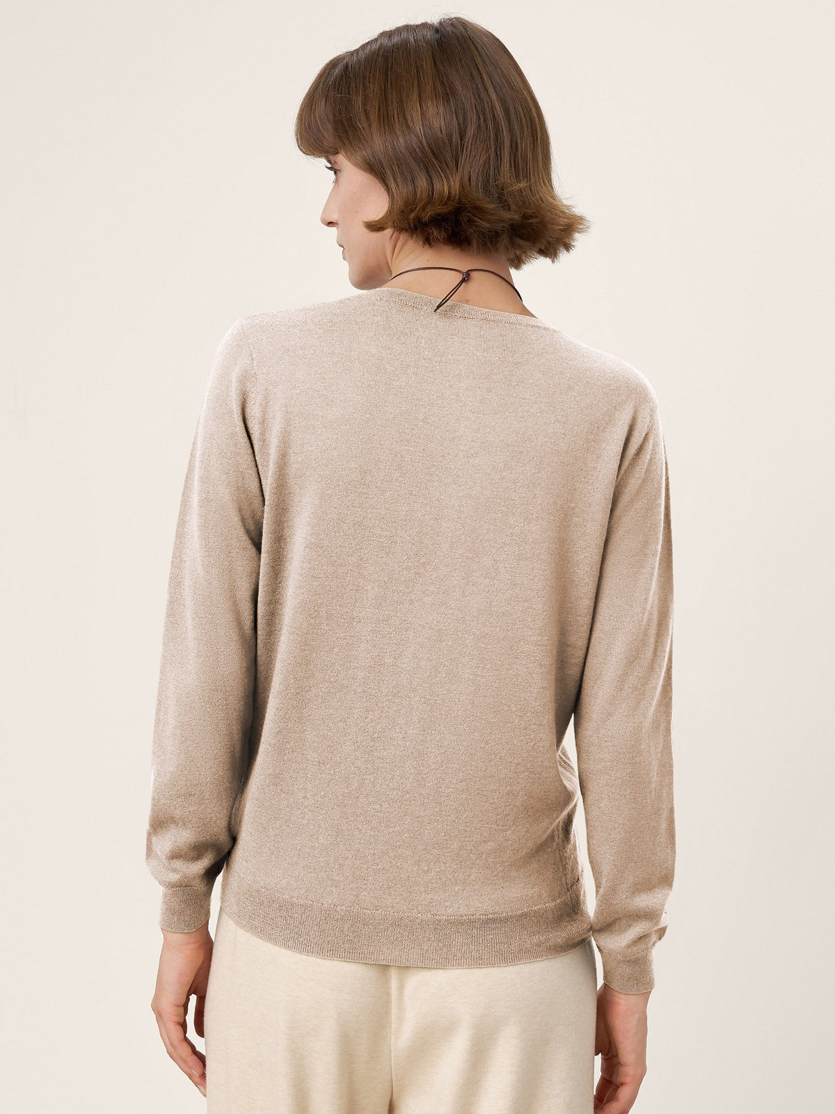 100% Extra-Fine Merino Wool Essential Crew Neck Knit Sweater BRIDGET by LINTICO
