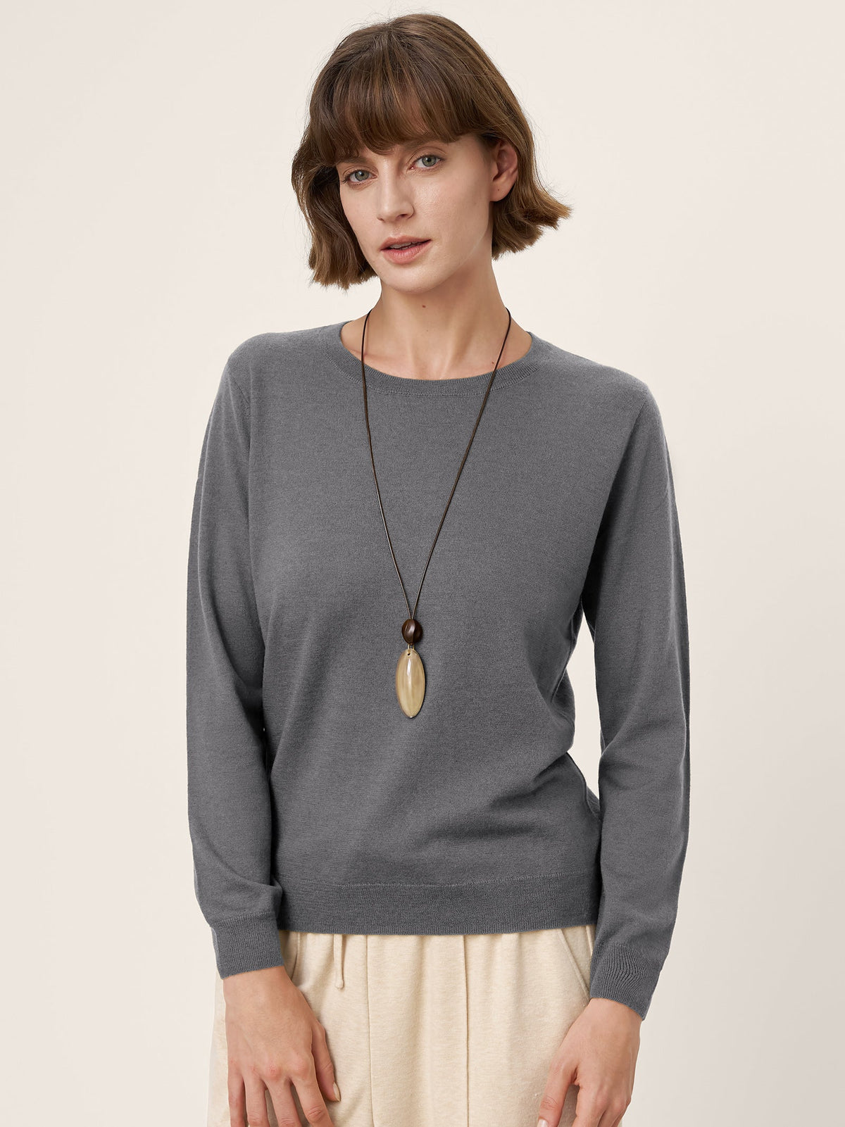 100% Extra-Fine Merino Wool Essential Crew Neck Knit Sweater BRIDGET by LINTICO