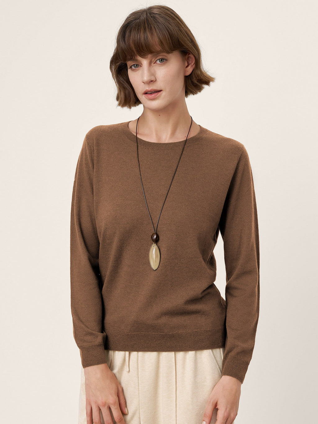 100% Extra-Fine Merino Wool Essential Crew Neck Knit Sweater BRIDGET by LINTICO
