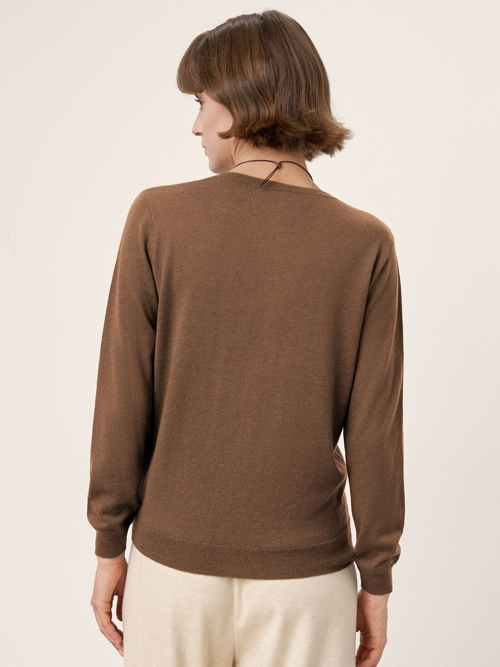 100% Extra-Fine Merino Wool Essential Crew Neck Knit Sweater BRIDGET by LINTICO