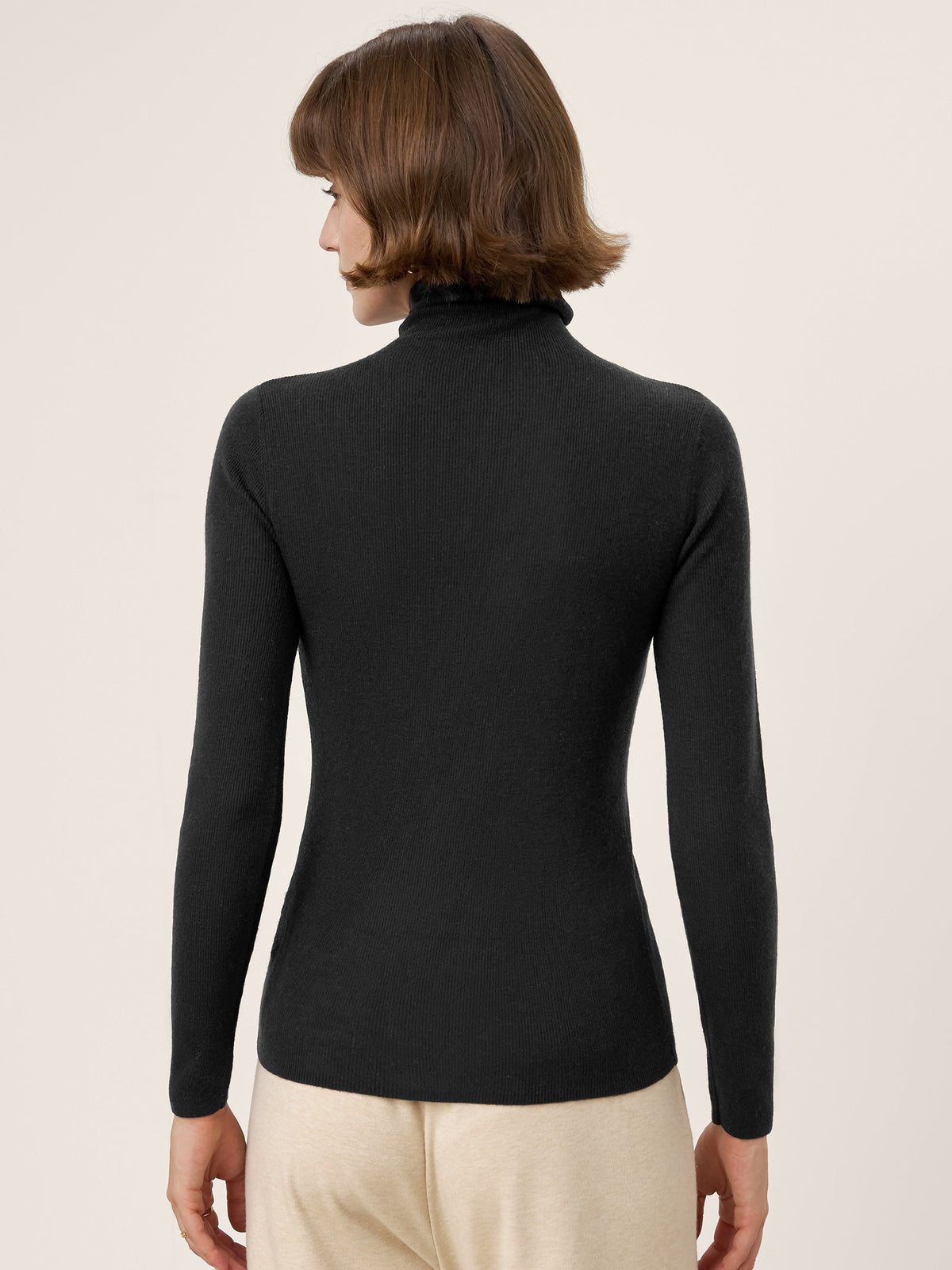 100% Extra-Fine Merino Wool Turtleneck Knit Sweater JOLENE by LINTICO
