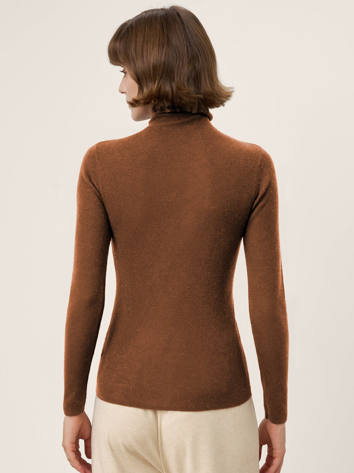 100% Extra-Fine Merino Wool Turtleneck Knit Sweater JOLENE by LINTICO