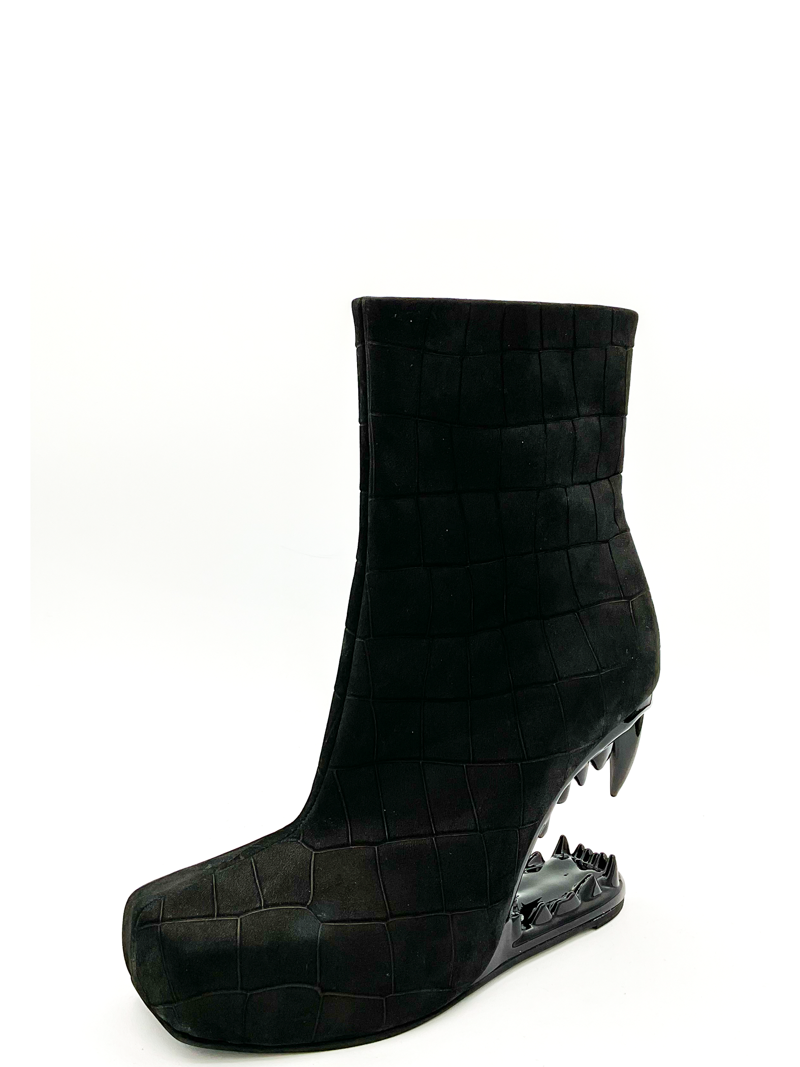Gnasher Boot by Charla Tedrick
