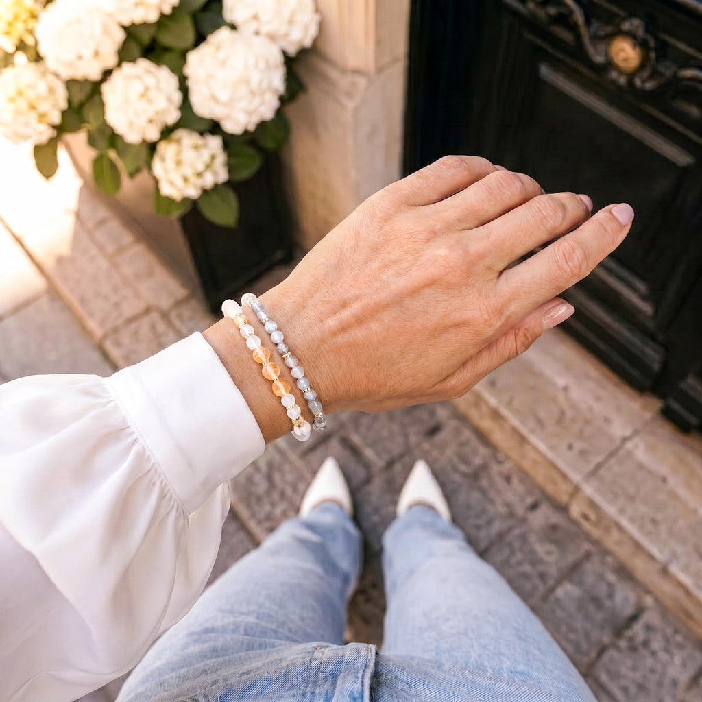 Golden Hand of Fortune - Bracelets of Wealth by Conscious Items