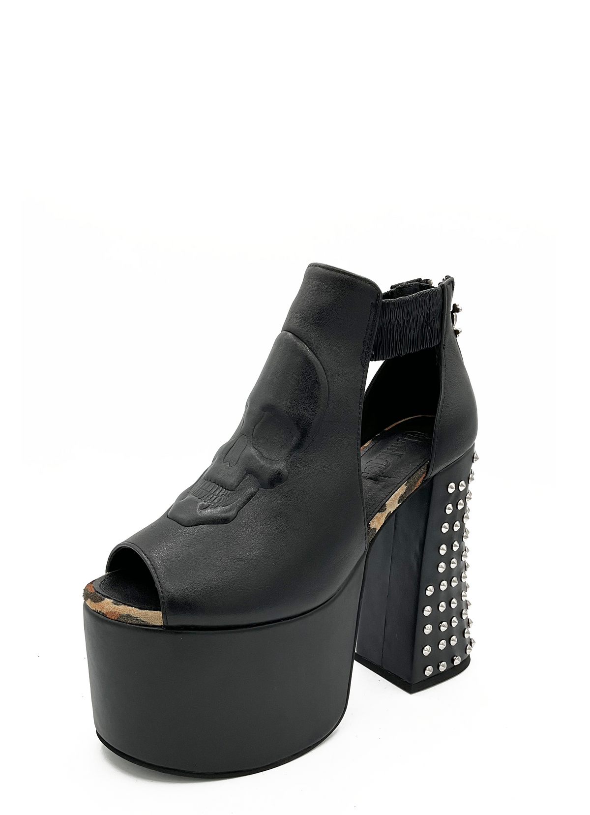 Muerte Platform by Charla Tedrick