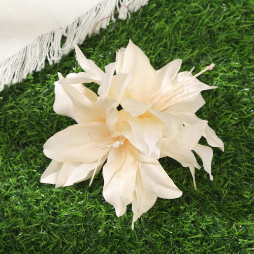 Away Hawaiian Flower Hair Clip by Raspberry Eurybia