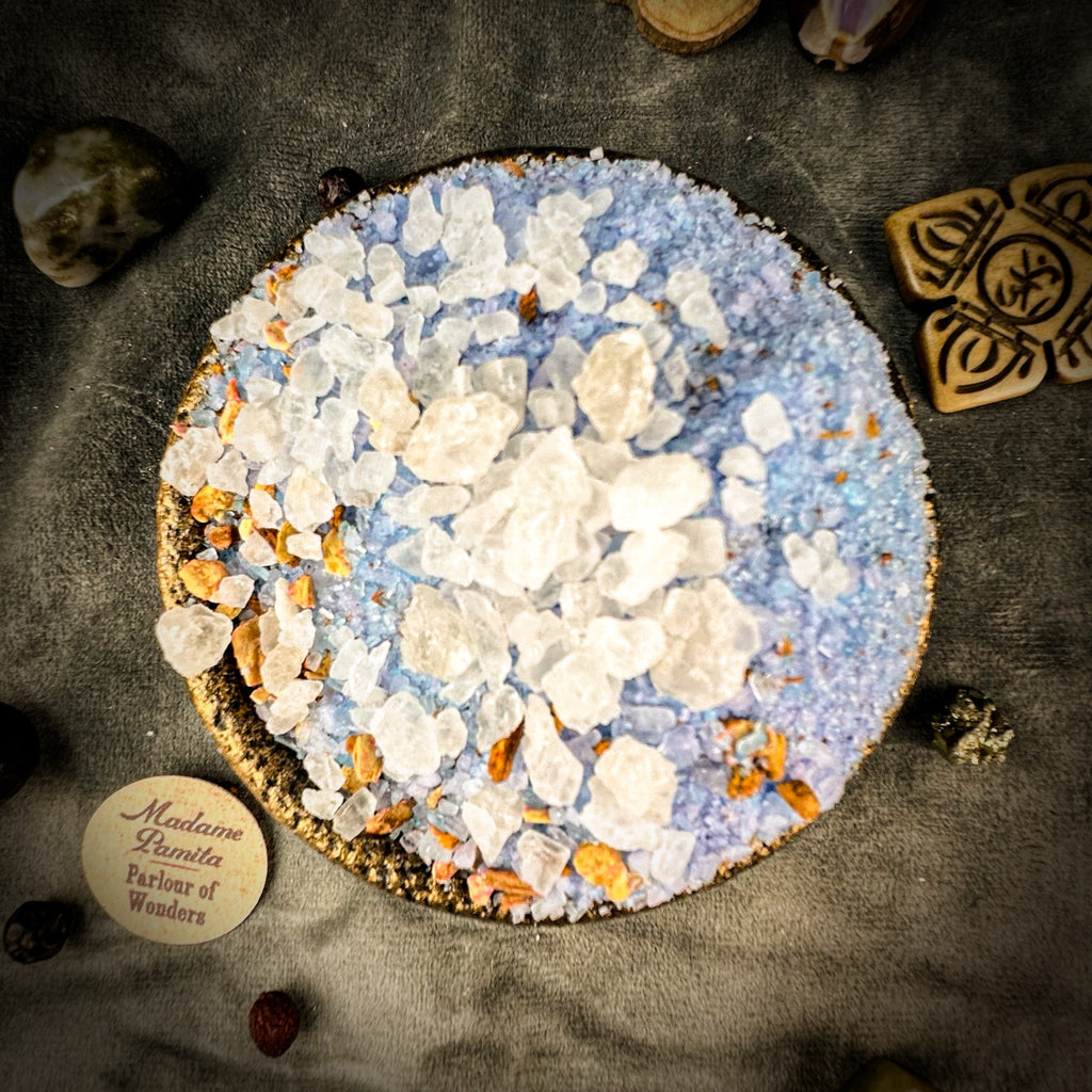 Upper Hand Bath Crystals by Parlour of Wonders