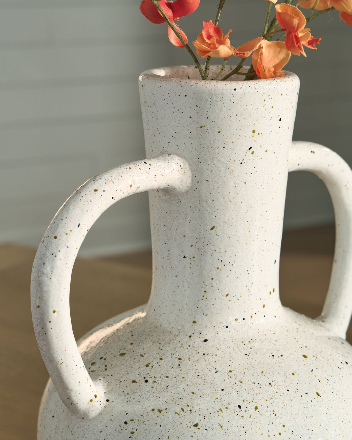 Dallinworth - Vase by Unique Piece Furniture