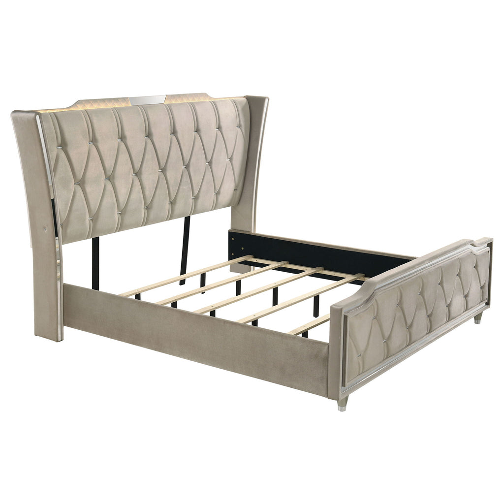 Lorient 5-piece Eastern King Bedroom Set Ivory and Camel by Unique Piece Furniture