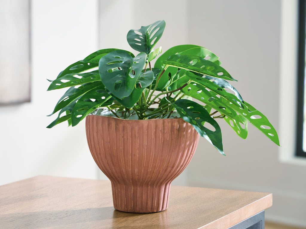 Orban - Vase - Sienna / White by Unique Piece Furniture