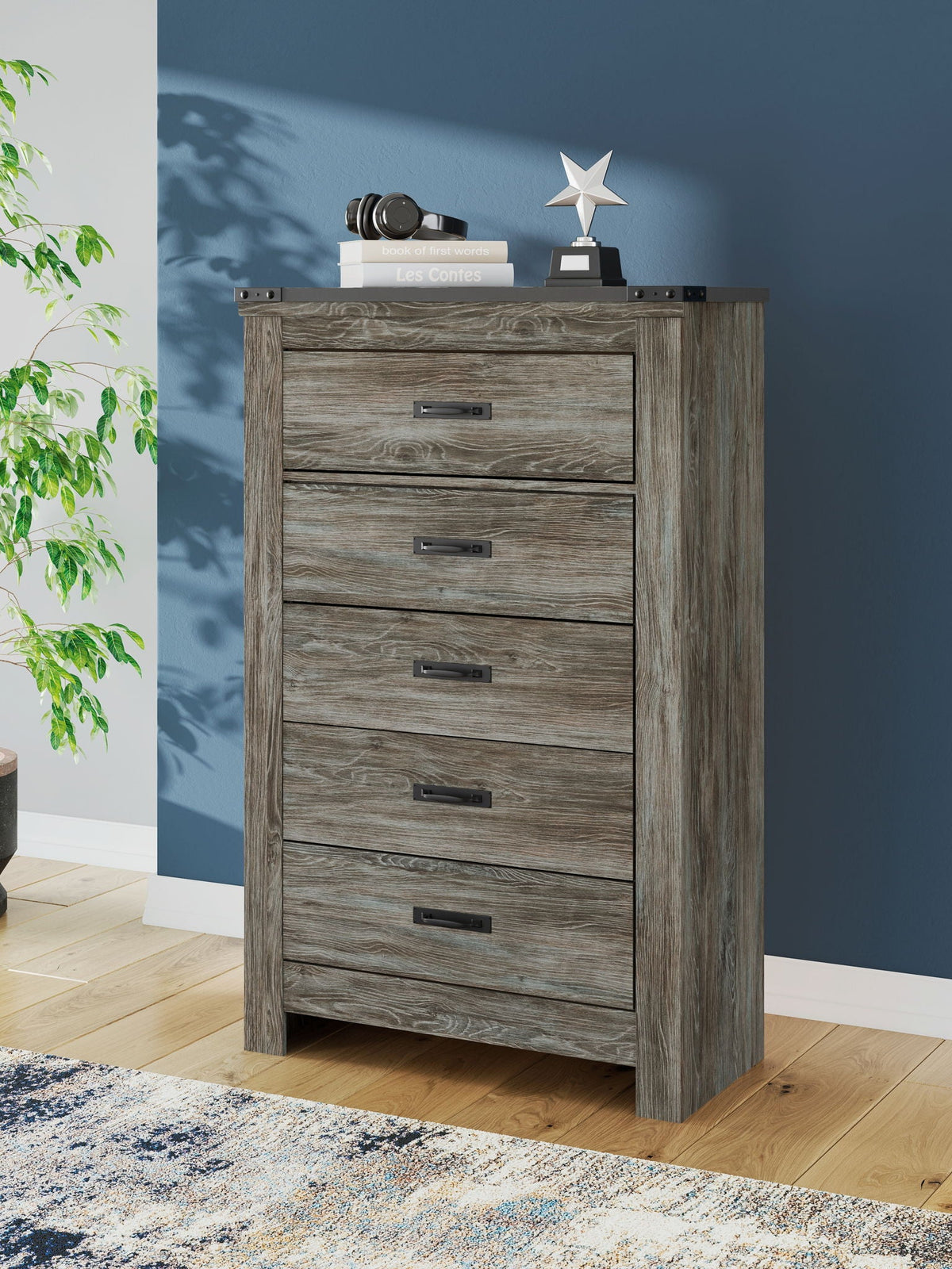 Frandern - Five Drawer Chest - Gray by Unique Piece Furniture