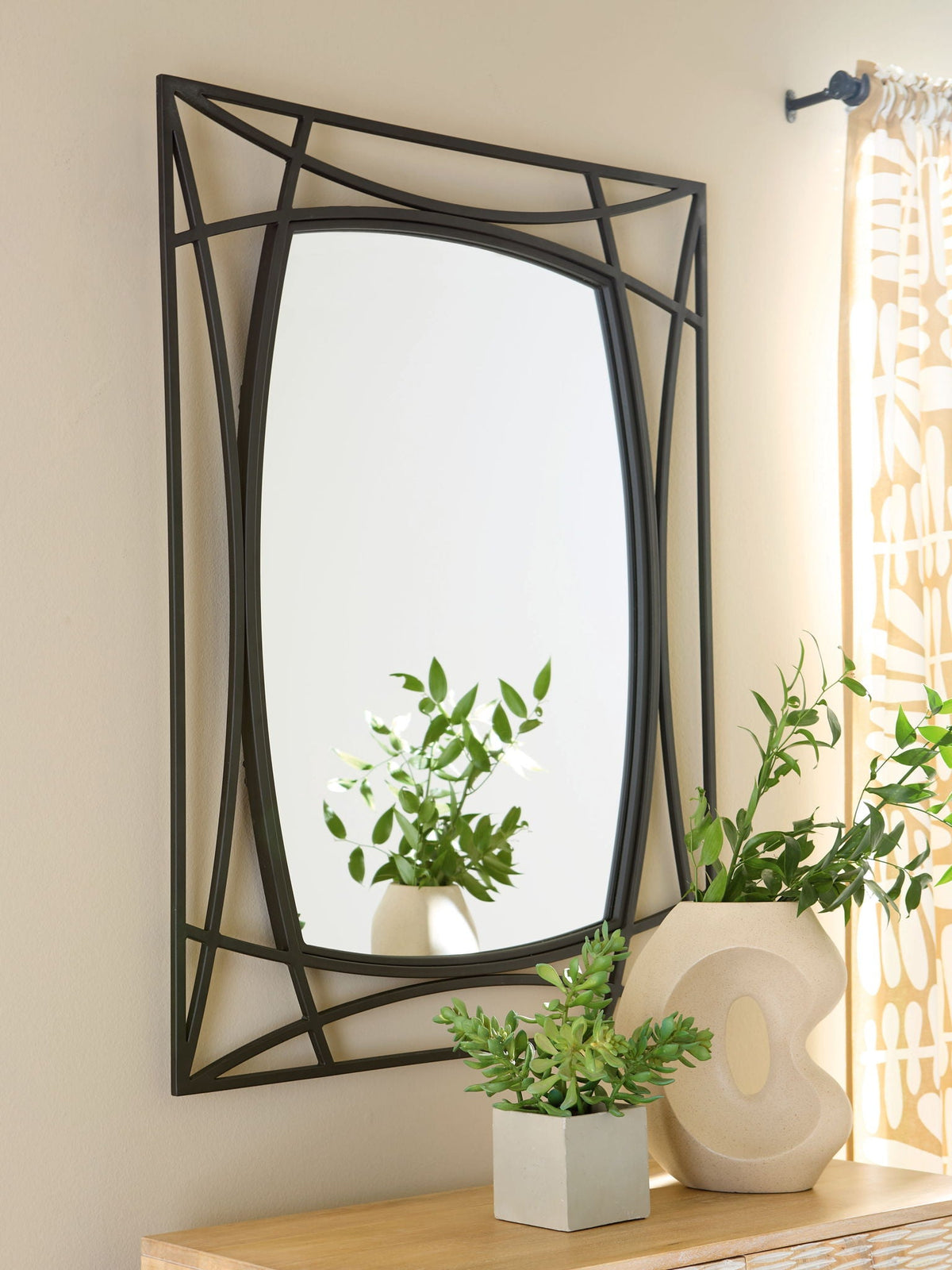 Freenville - Accent Mirror - Black by Unique Piece Furniture