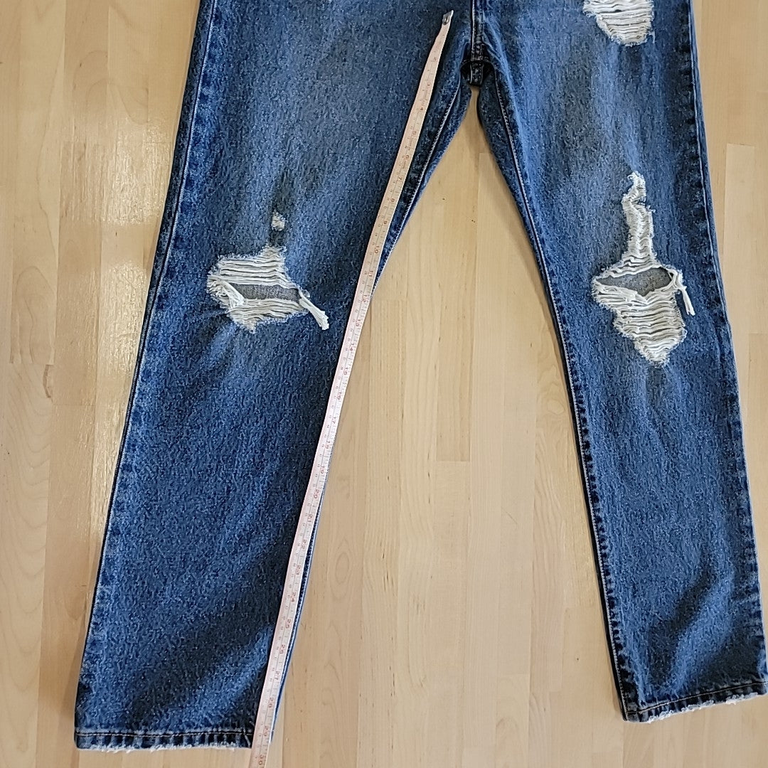 Levi's Size 31 Blue New Jeans by Sweet Repeats