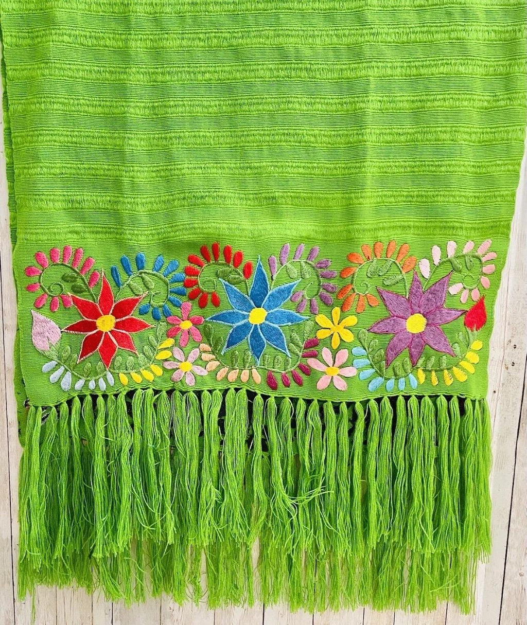Embroidered Handmade Mexican Shawl Reboso Bordado Mexicano by Chica Mexico