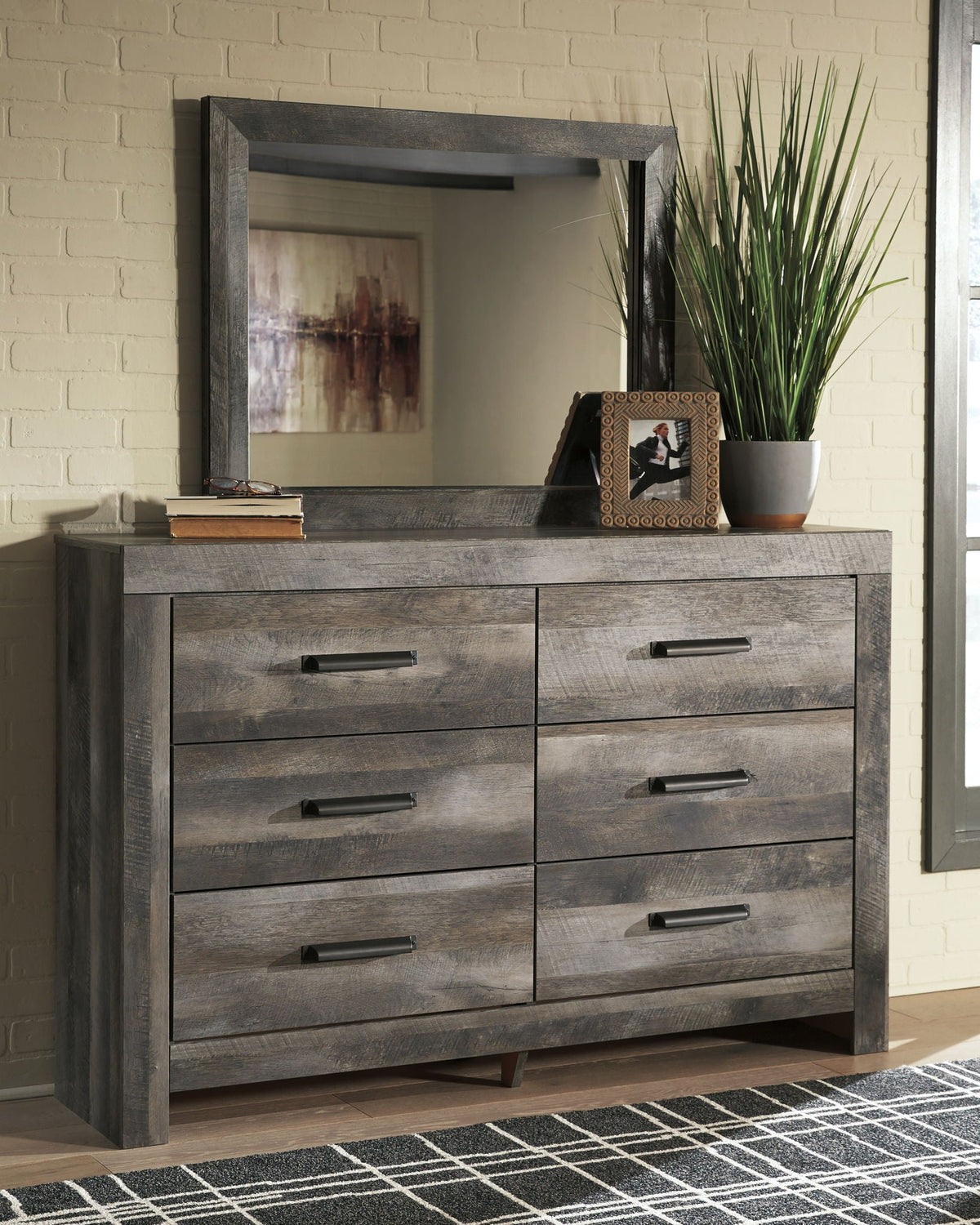Wynnlow - Dresser by Unique Piece Furniture
