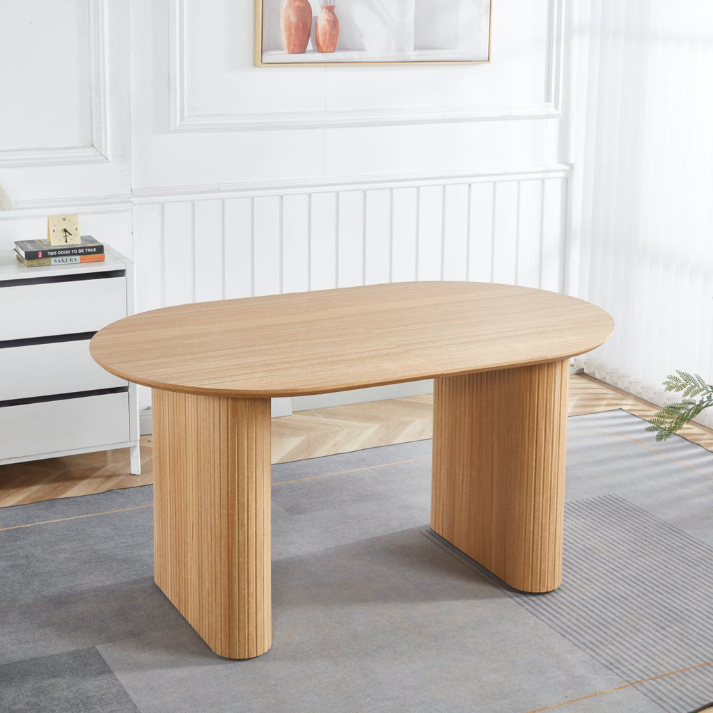 Extensible Dining Table, Suitable For 4 - 6 People - Oak by Unique Piece Furniture