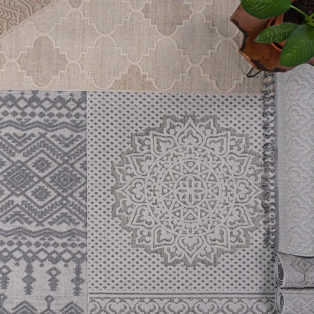 Guros - Medallion Indoor / Outdoor Area Rug by Unique Piece Furniture
