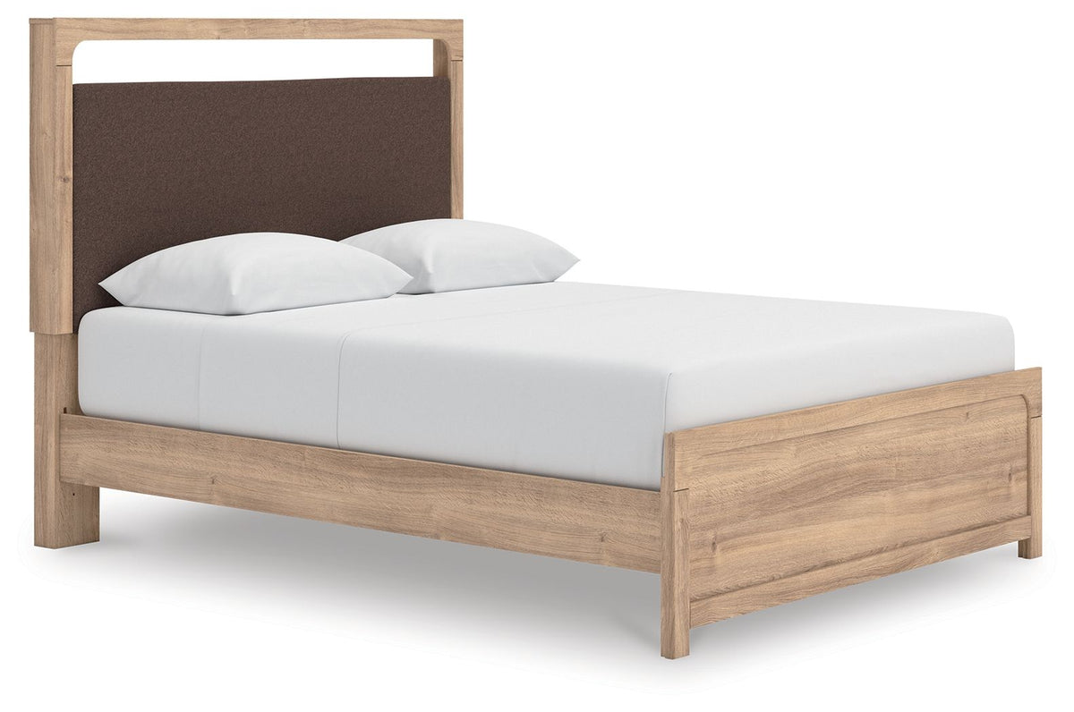 Kinlanni - Upholstered Platform Bed by Unique Piece Furniture