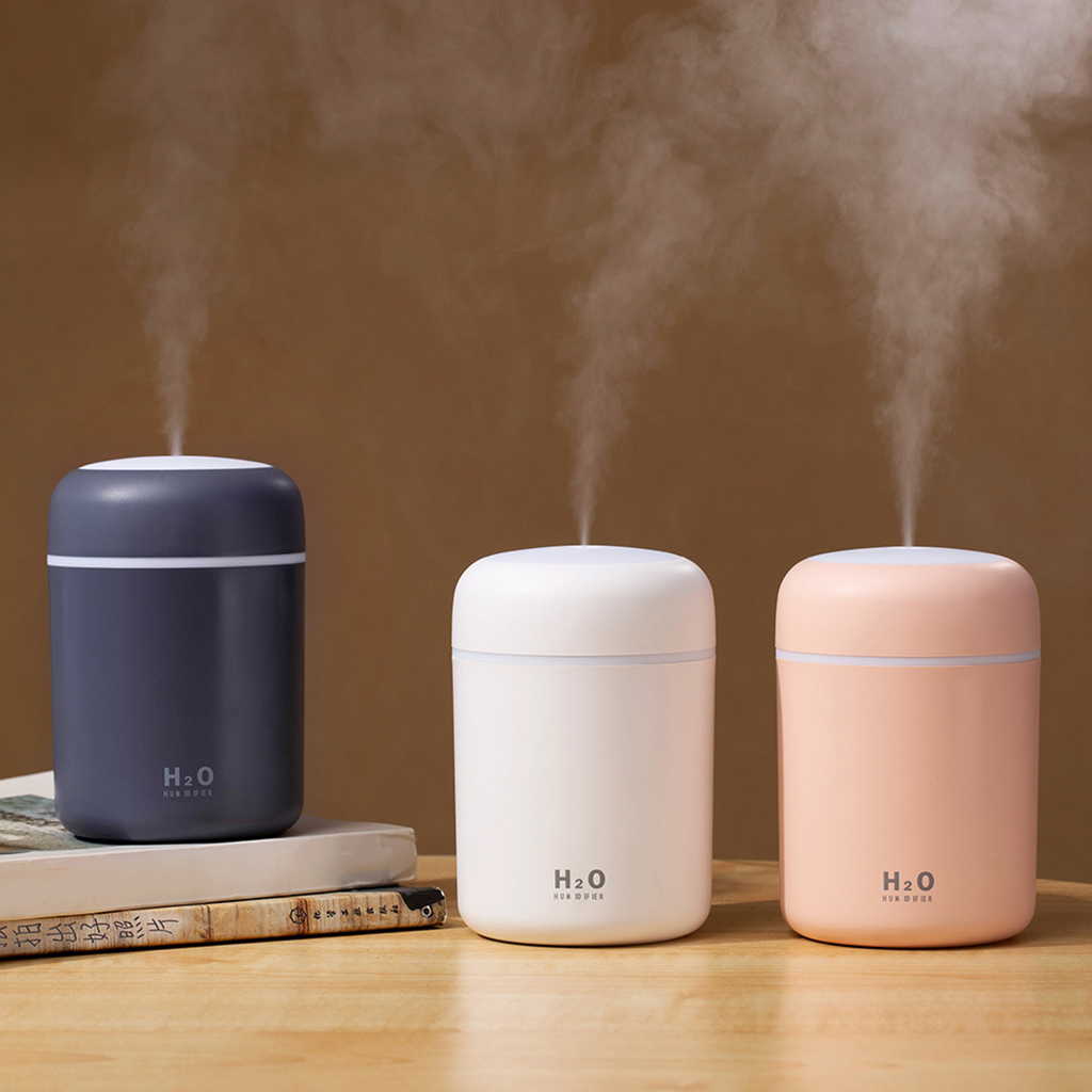 Portable Air Humidifier Diffuser for Car and Home Aromatherapy by Teal Simba