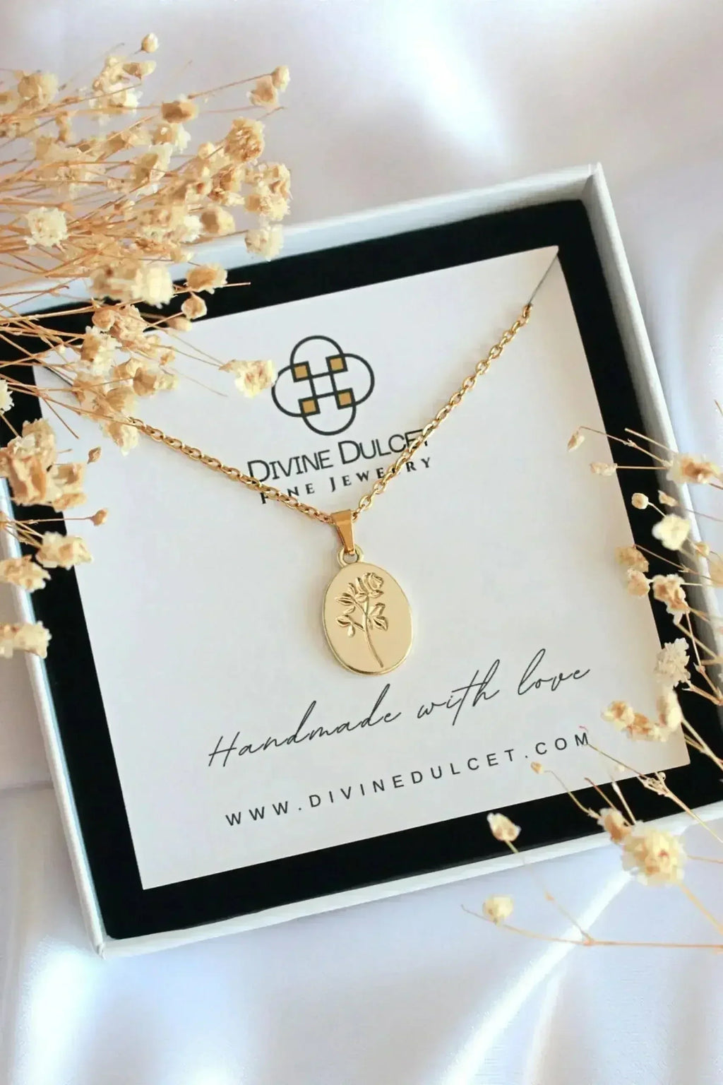 “Bouquet de Roses” 24K Classy Floral Necklace by Femstylo