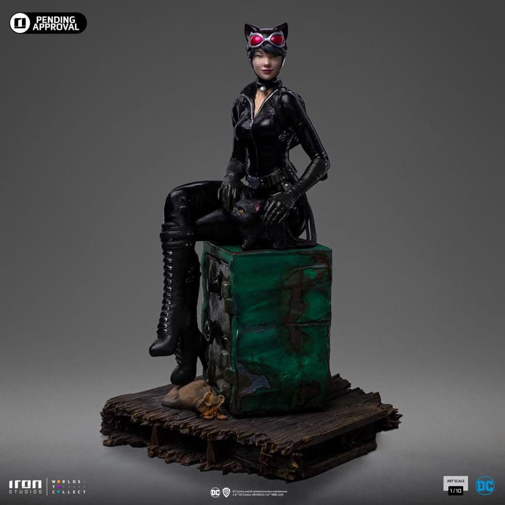 Catwoman - Gotham City Sirens - Art Scale 1/10 - Iron Studios by Iron Studios Collectibles Store