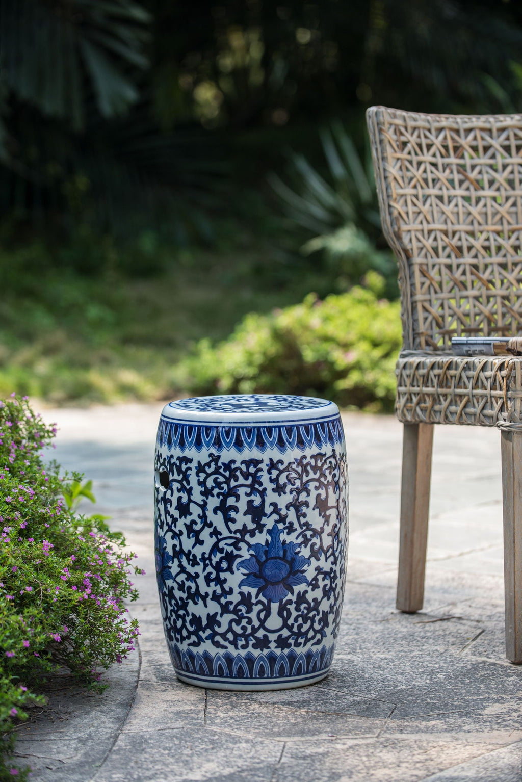 Ceramic Garden Stool, Small Side Tabel - White / Blue by Unique Piece Furniture