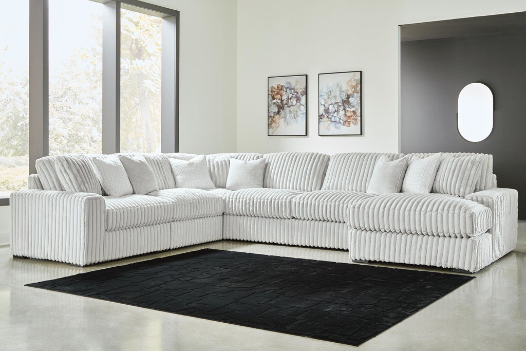 Stupendous - Sectional by Unique Piece Furniture
