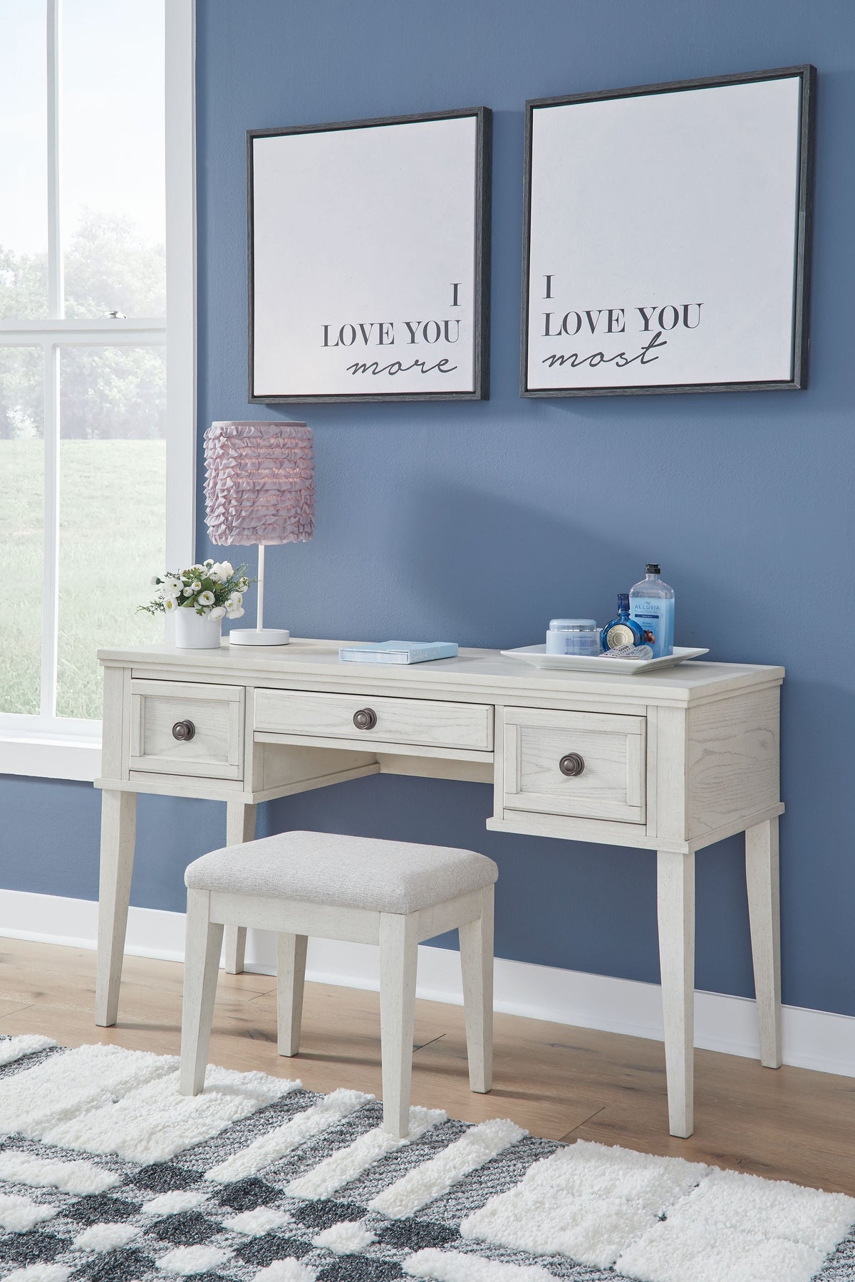 Robbinsdale - Vanity With Stool (Set of 2) - Antique White by Unique Piece Furniture