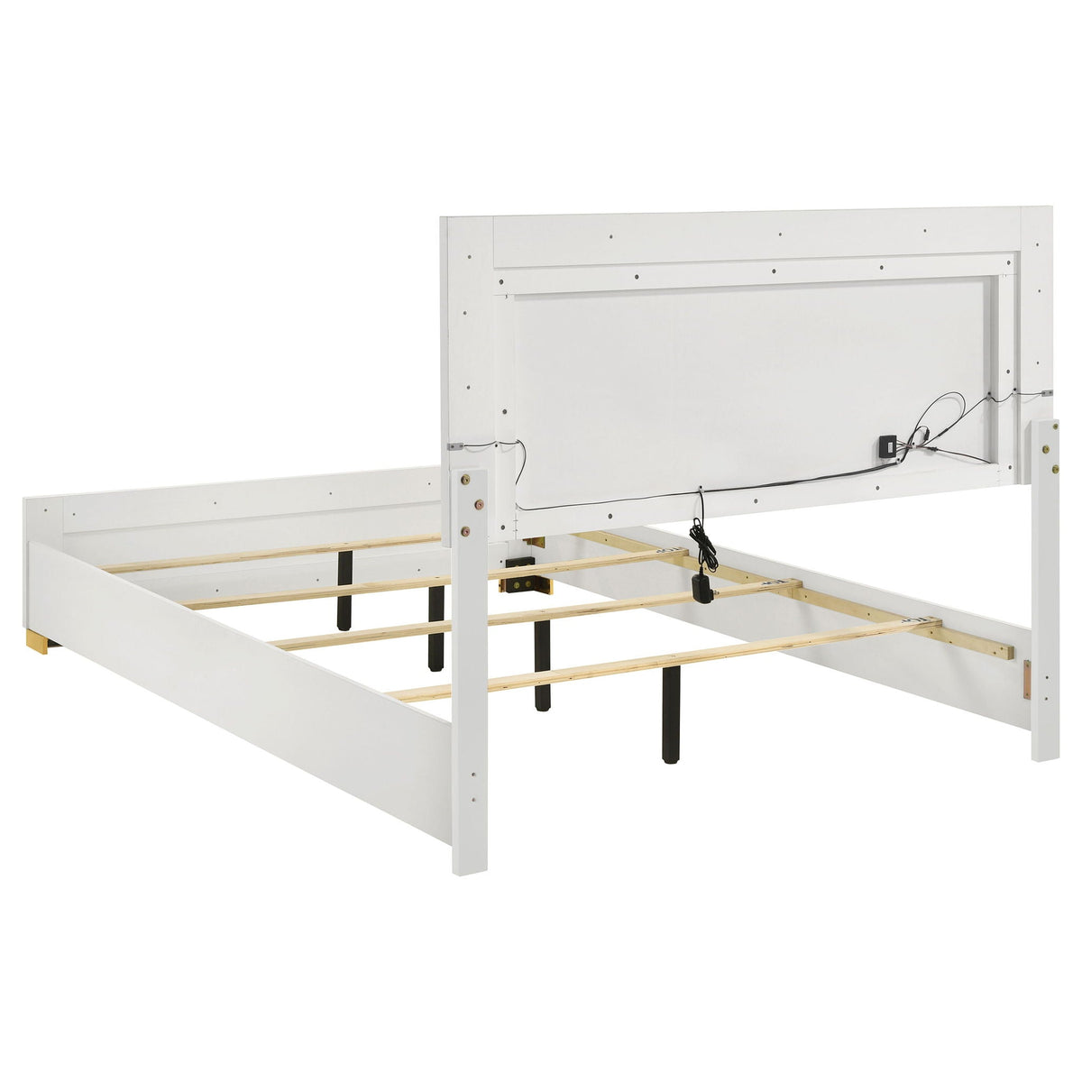 Marceline 4-piece Queen Bedroom Set White by Unique Piece Furniture
