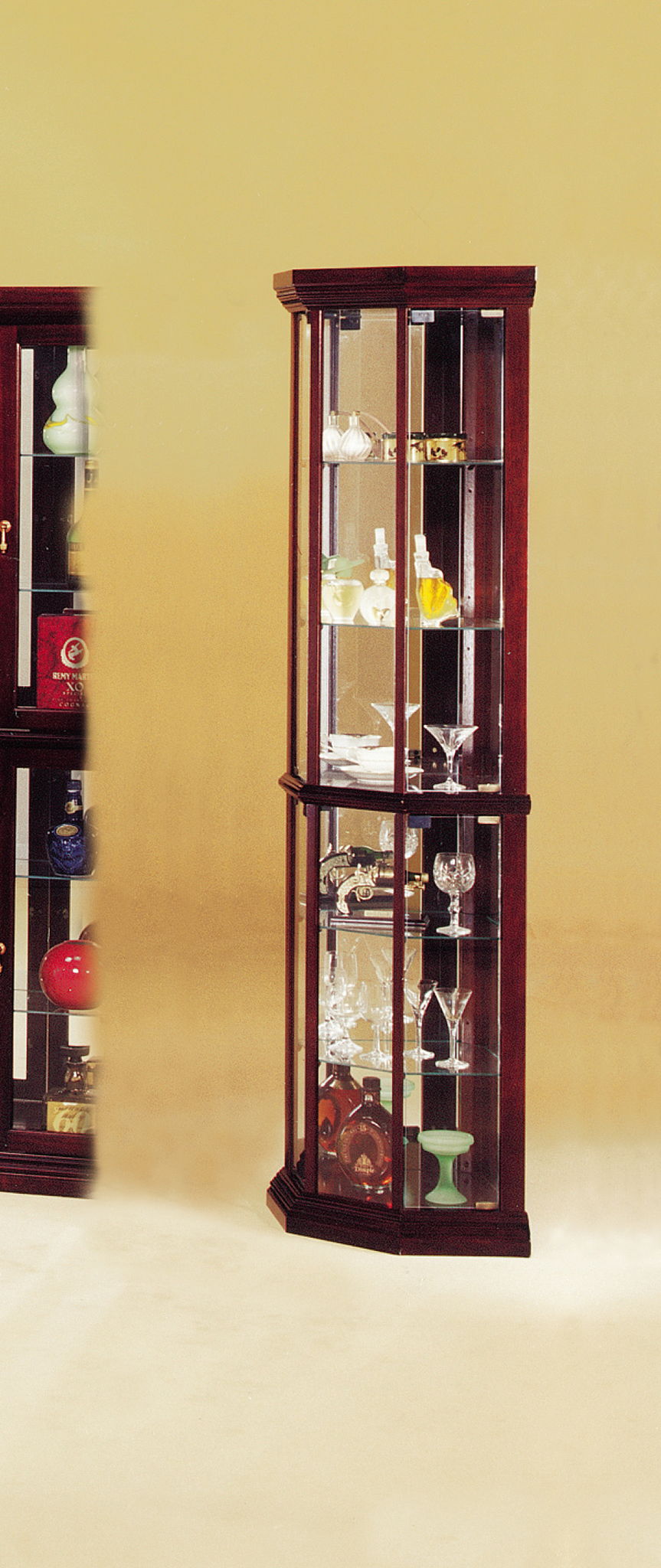 Huxley - Curio Cabinet (Corner) - Cherry by Unique Piece Furniture