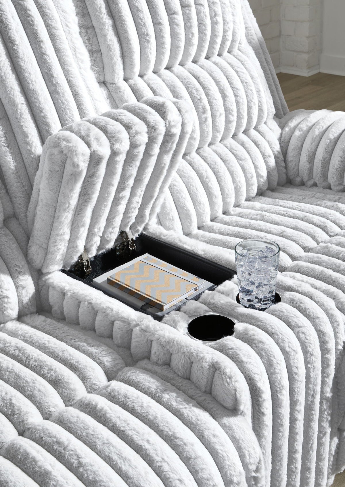 Rhines Falls - Double Reclining Power Loveseat With Console - Alloy by Unique Piece Furniture