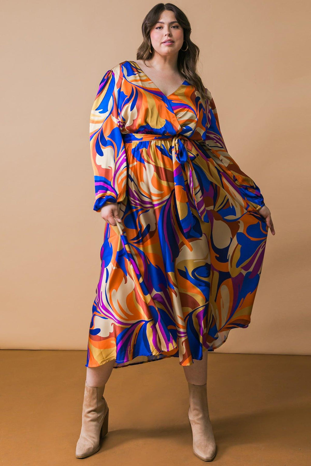 BOLD ADVENTURES WOVEN SATIN MIDI DRESS by Flying Tomato