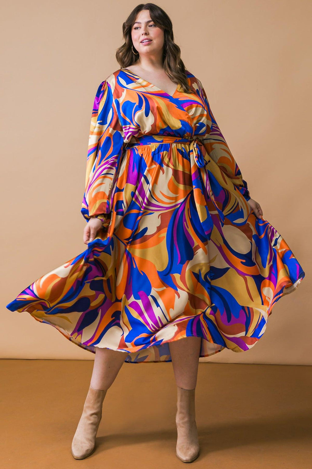 BOLD ADVENTURES WOVEN SATIN MIDI DRESS by Flying Tomato