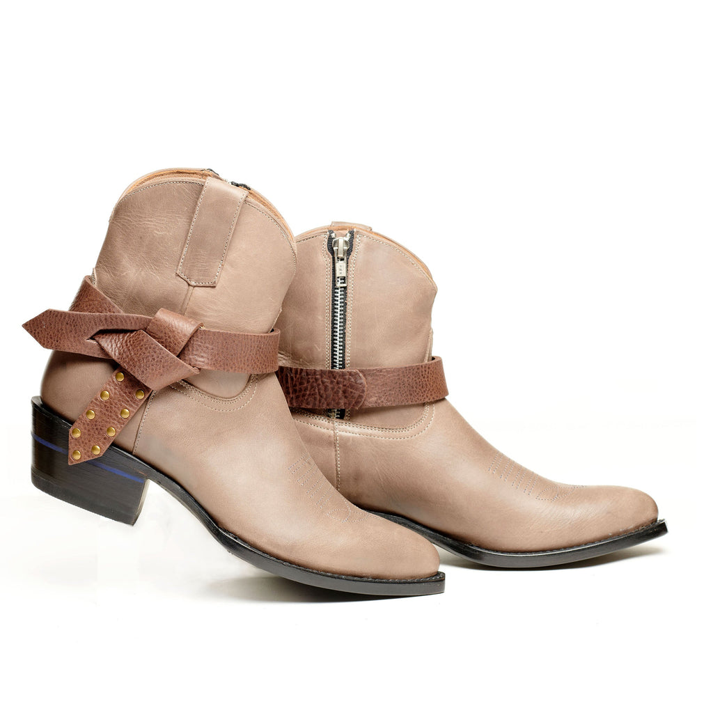 Boot Knot by Alvies