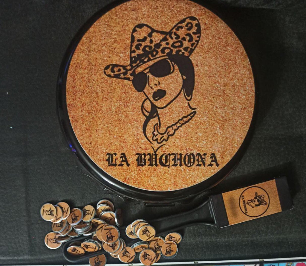 Fichero La Buchona Para Monedas/Fichas Con Pala Magnetica Y 50 Fichas by Chica Mexico