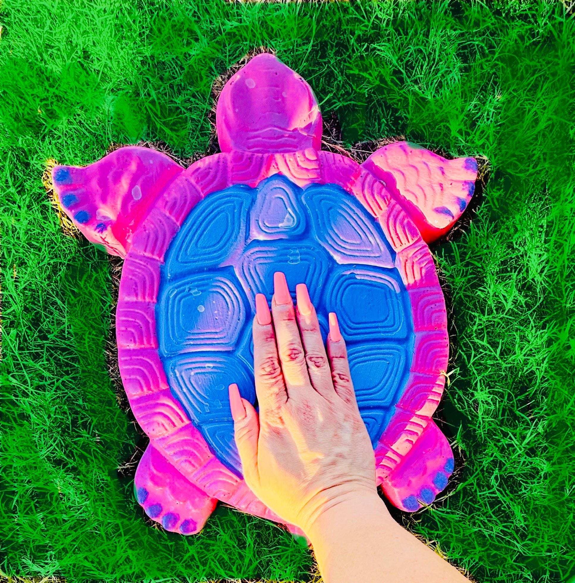 2x Bundle Garden Turtle Stepping Stones Garden Pathway Stepping Stone Outdoor Yard Decoration Cement Paver Lawn and Patio Ornament Bundle by Chica Mexico