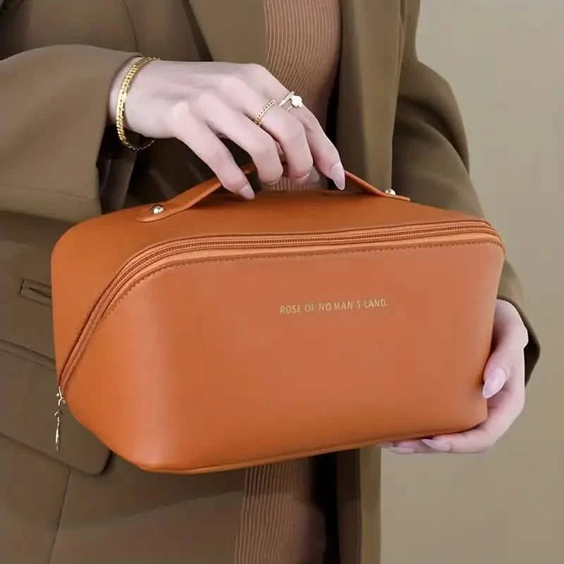 Minimalist Makeup Zipper Pouch by DailySale