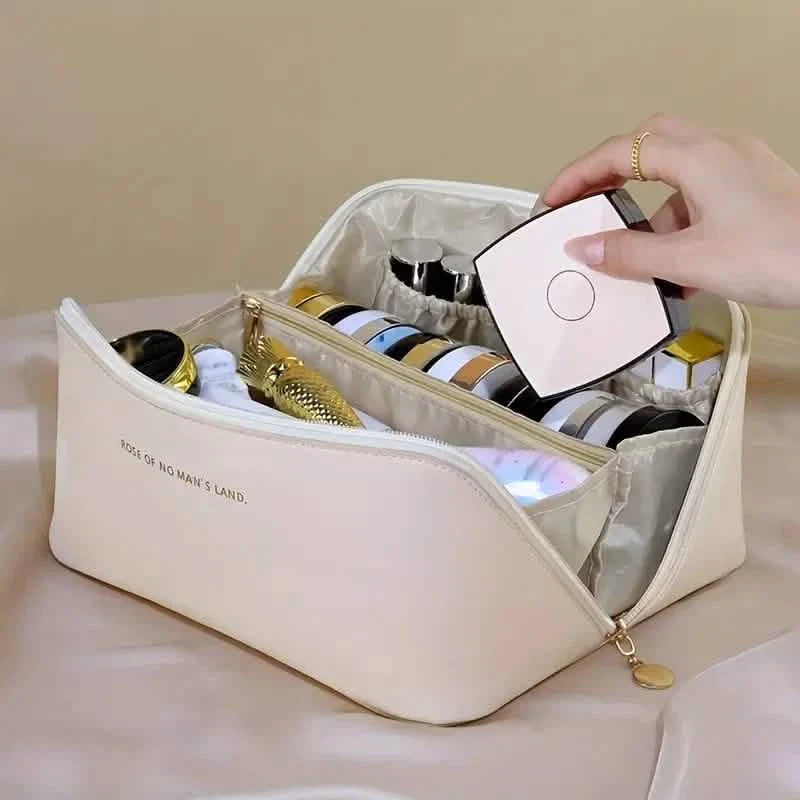 Minimalist Makeup Zipper Pouch by DailySale