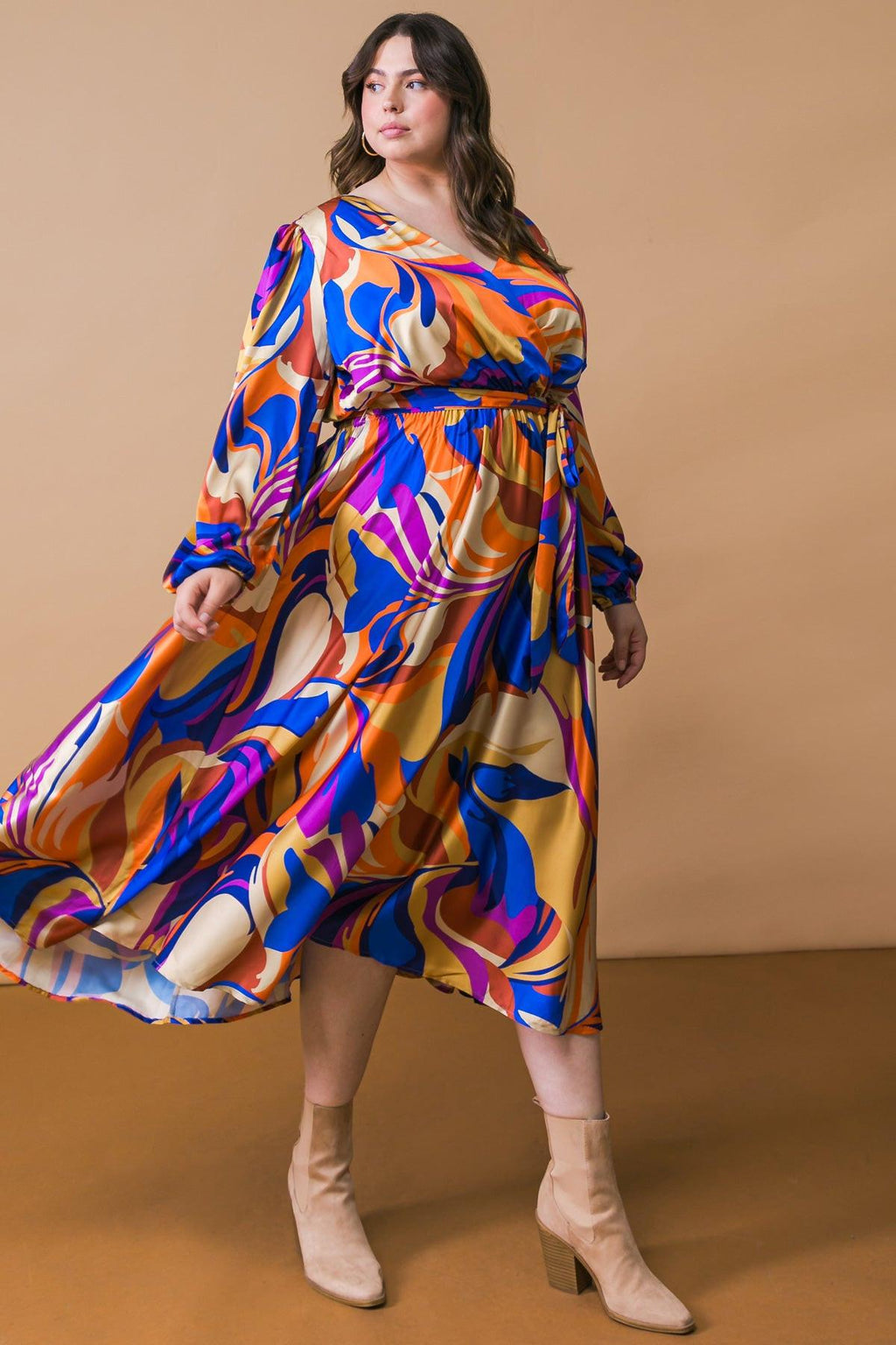 BOLD ADVENTURES WOVEN SATIN MIDI DRESS by Flying Tomato